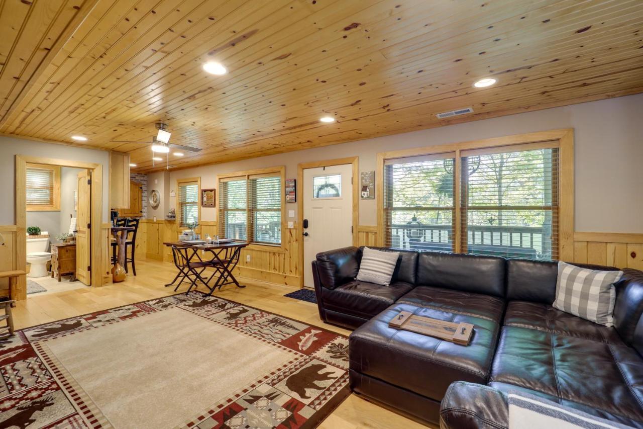 West Jefferson Vacation Rental Near River Exterior foto